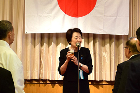 山下えり子参議院議員による献杯